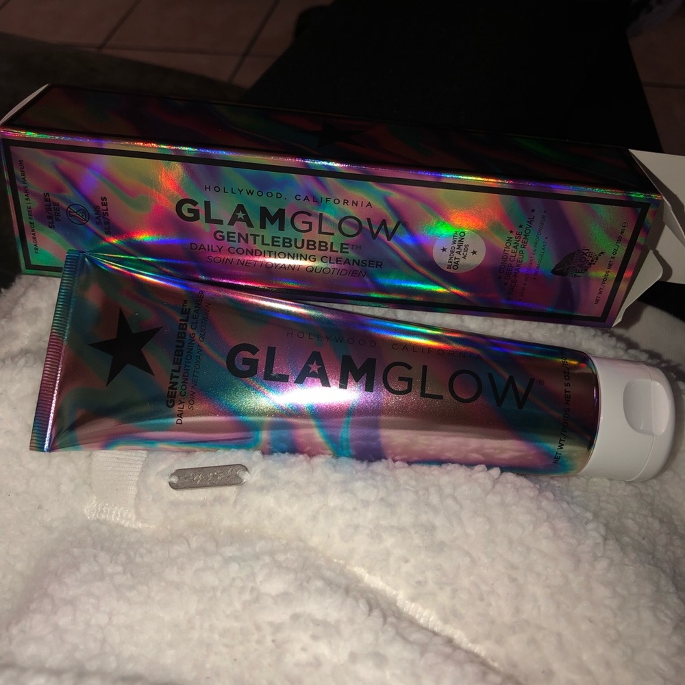 GlamGlow Gentle Bubble Cleanser